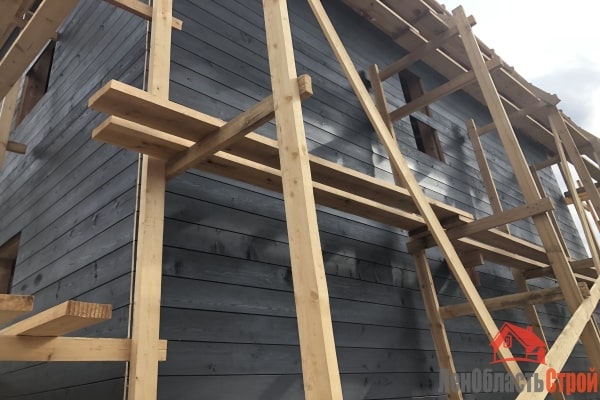 Исправление стен деревянного дома
